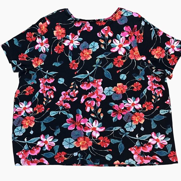 Catherines Petite Black Floral‎ Pull Over Blouse V Neck Flowy Comfort Size 2X WP - Picture 6 of 8